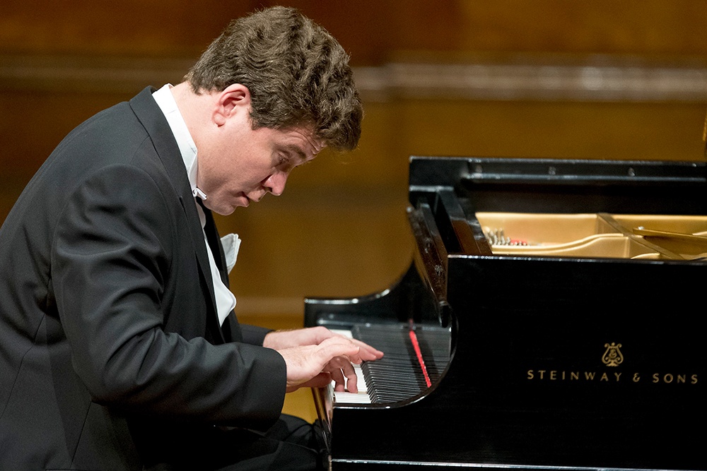легендарный пианист денис мацуев даст сольный концерт в ташкенте 