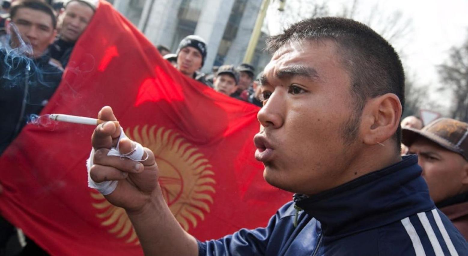 Как националисты Кыргызстана сознательно «хоронят» русский язык и сеют межнациональную рознь