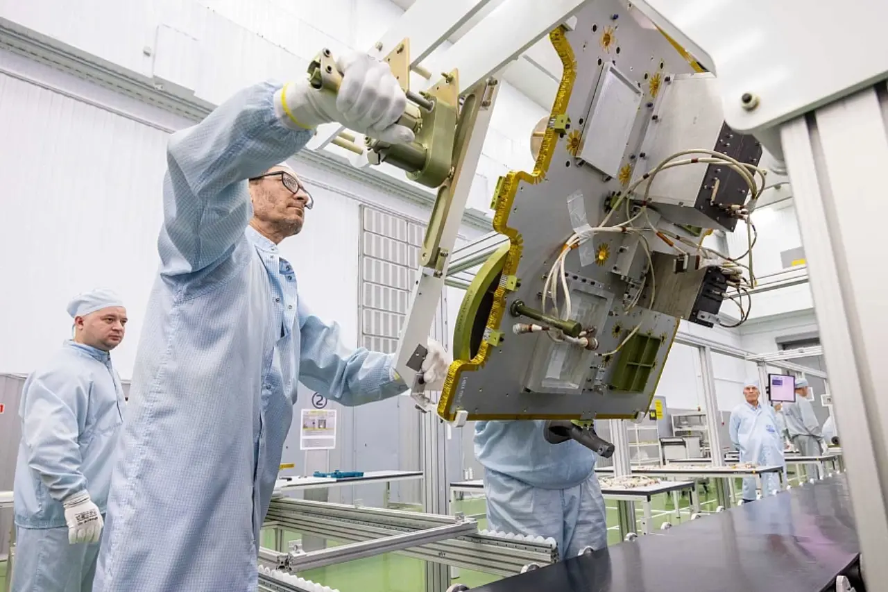 россия планирует вывести на орбиту до 300 спутников, чтобы обеспечить еаэс быстрым интернетом