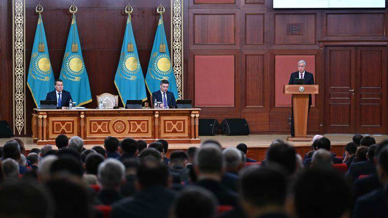 президент казахстана: «акимы должны пешком ходить по своим городам»