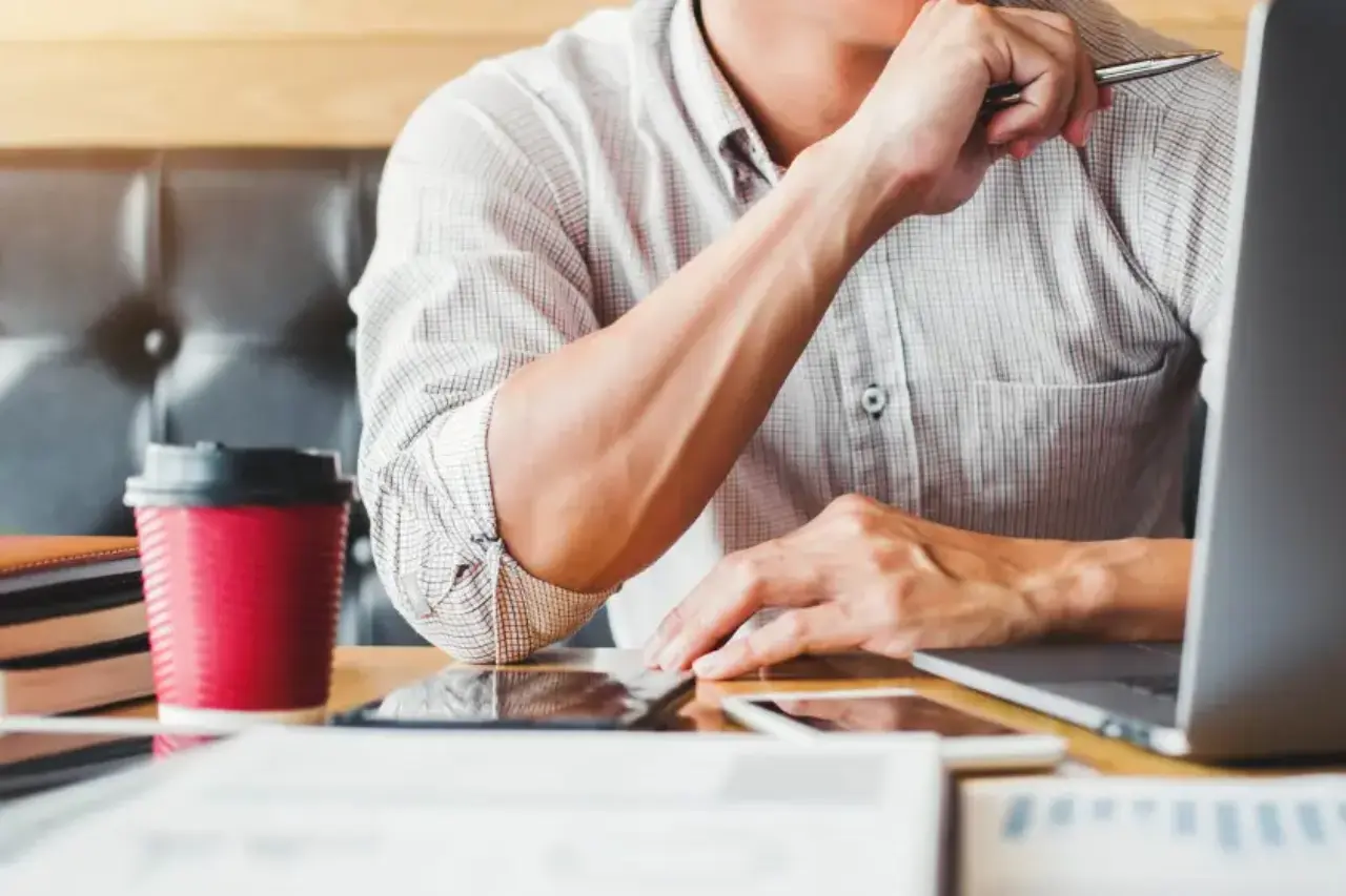 блогеры-должники в казахстане начали платить налоги: уже перечислено 74 млн тенге