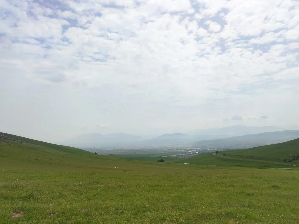 летний зной и кратковременные дожди в узбекистане и кыргызстане: погода в понедельник, 24 июня 2024