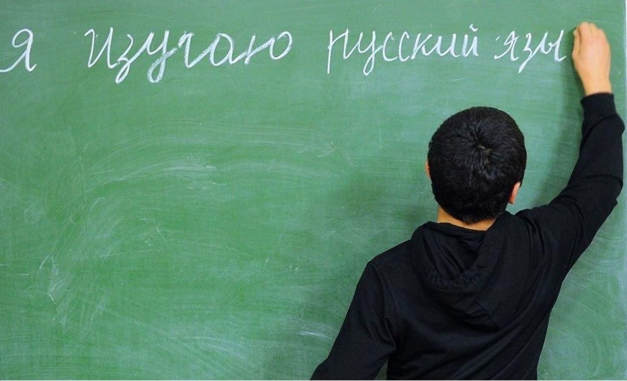 Почему принятие закона в Кыргызстане о том, что все процессы должны проходить на госязыке, противоречит Конституции