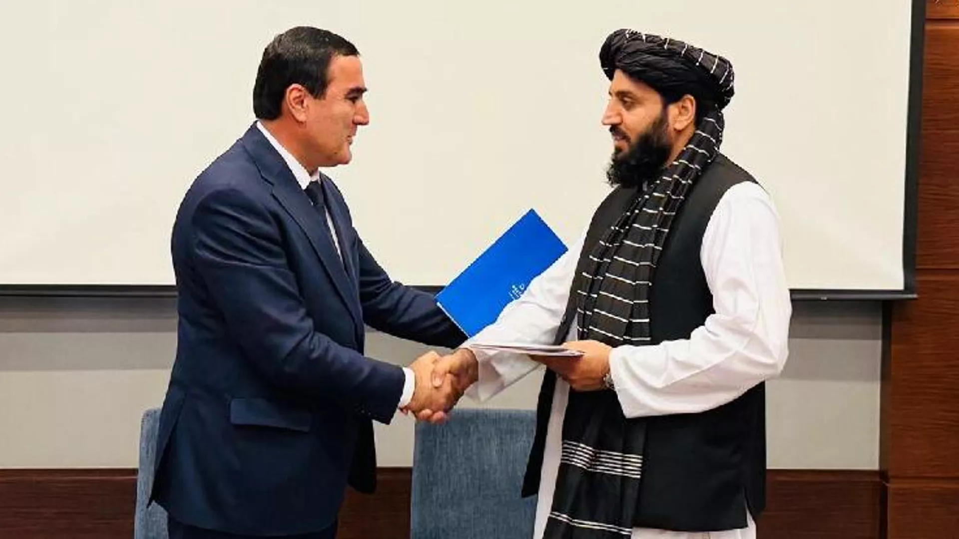 кабул договорился с душанбе о закупке электроэнергии на 2025 год