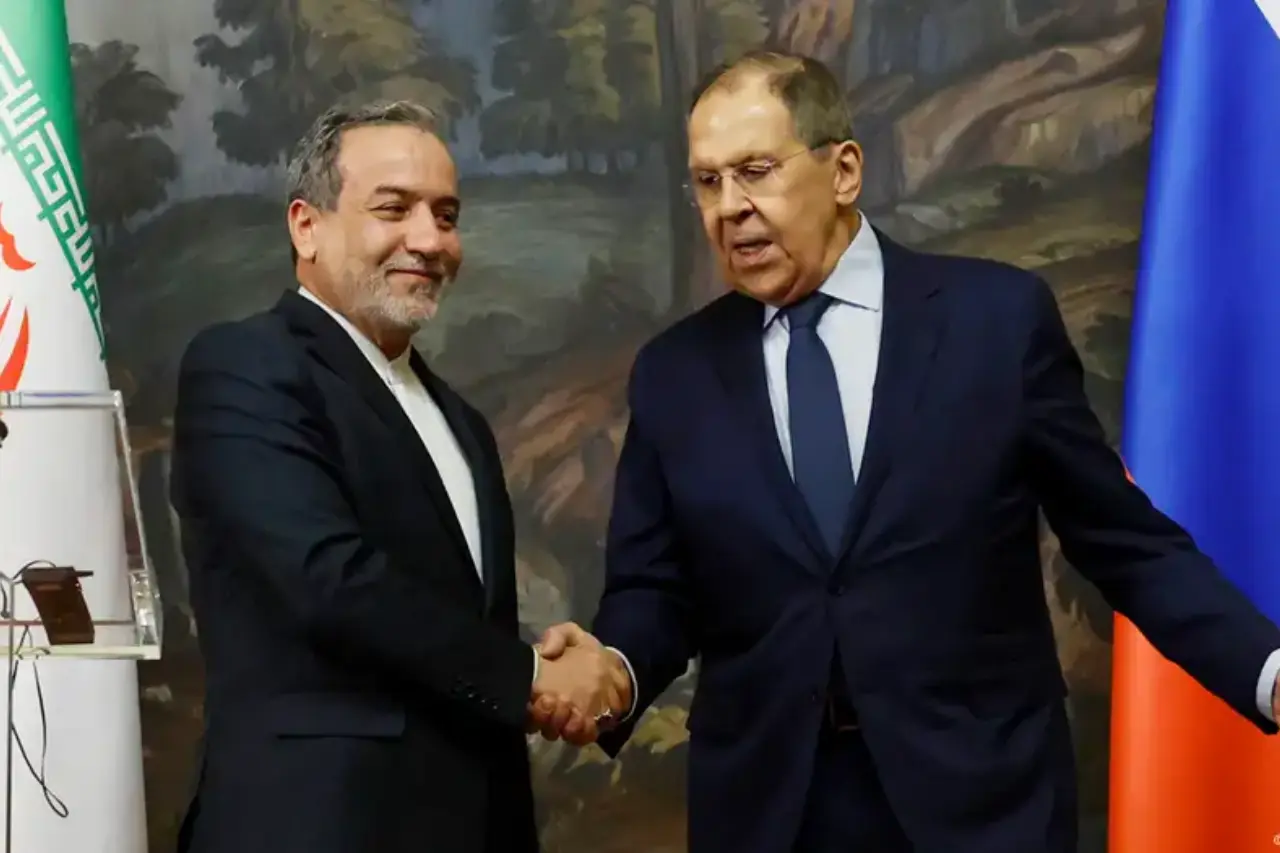 глава мид ирана аббас арагчи прилетел в москву на переговоры с путиным