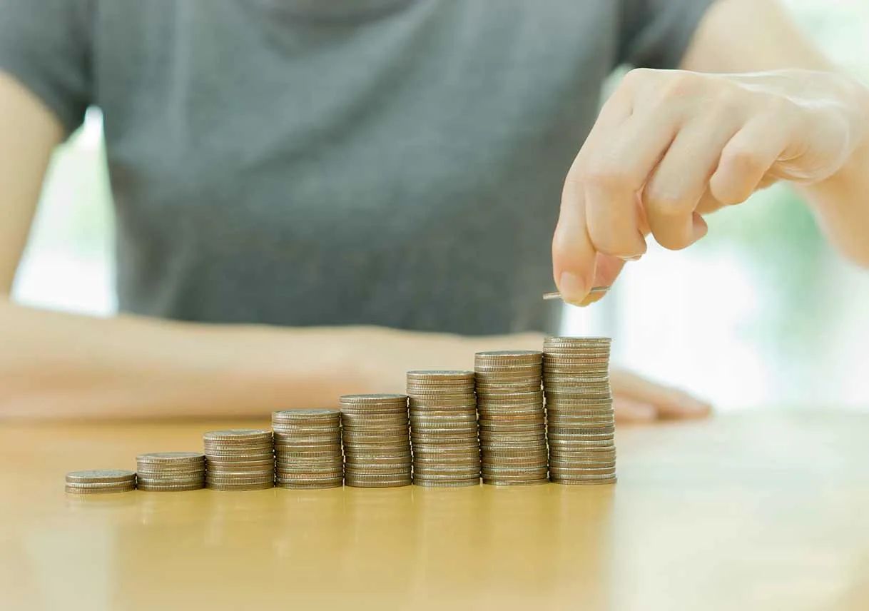 на одном уровне с украиной: казахстан в аутсайдерах по минимальной зарплате