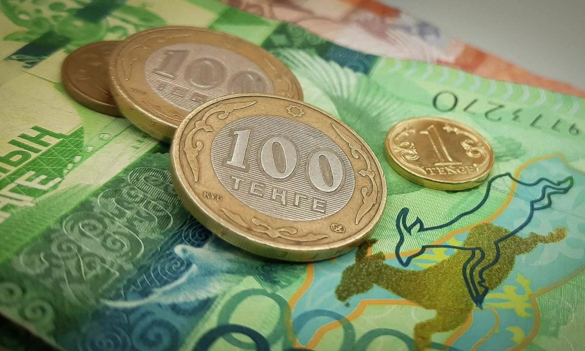 Казахстанцам разрешили перевести половину и больше своих пенсионных накоплений