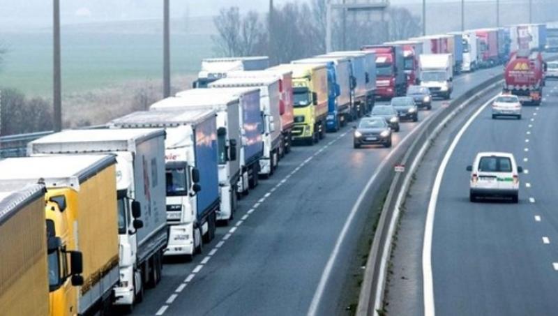 дальнобойщики казахстана меняют документы для доступа к международным перевозкам