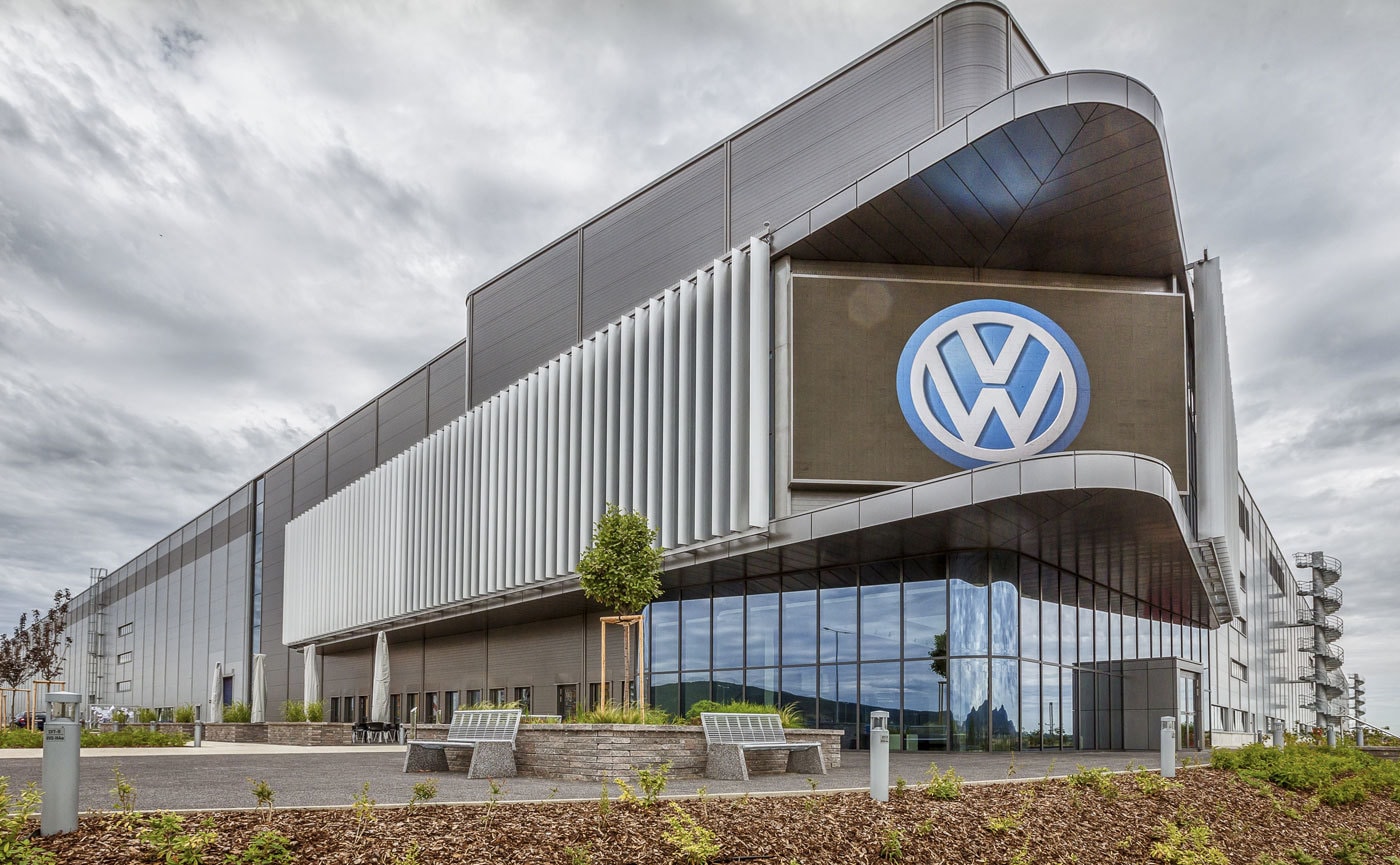 volkswagen сокращает десятки тысяч работников