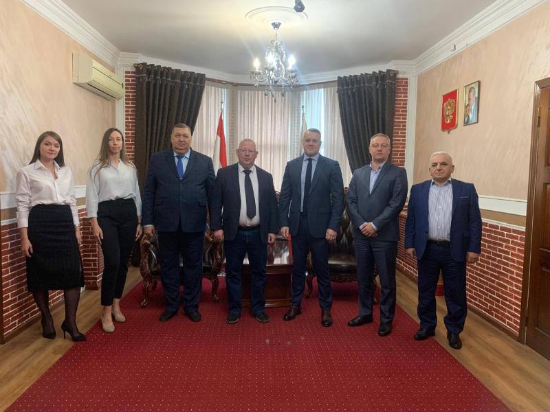 Дороги в Таджикистане будут строить из российских материалов