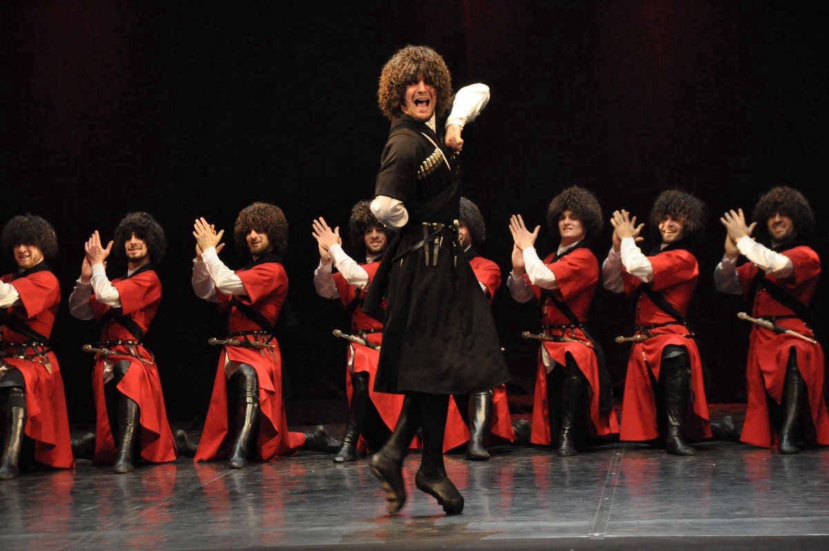 хореографы чеченского ансамбля проведут мастер-классы в астане