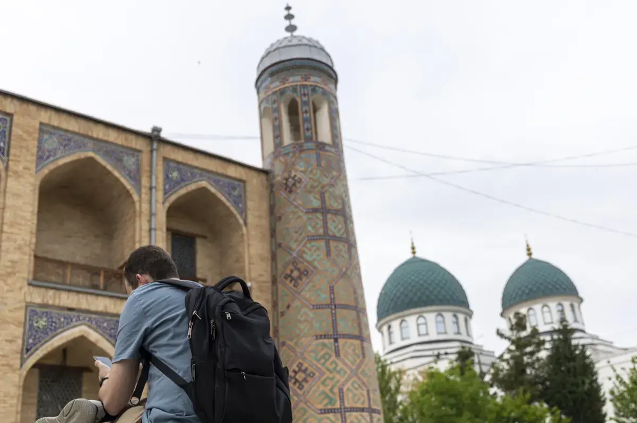 узбекистан запустит единую туристическую платформу с esim, цифровым гидом и «единым билетом» 