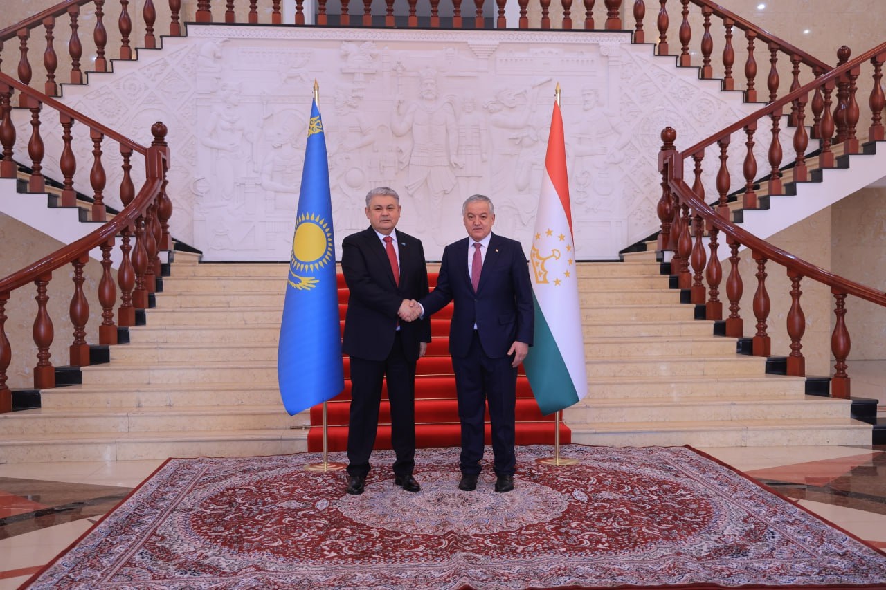 таджикистан и казахстан договорились о совместных проектах в энергетике
