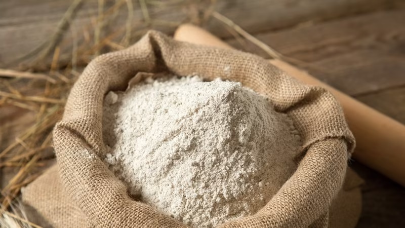 за границу уходит около половины продуктов, произведенных в казахстане