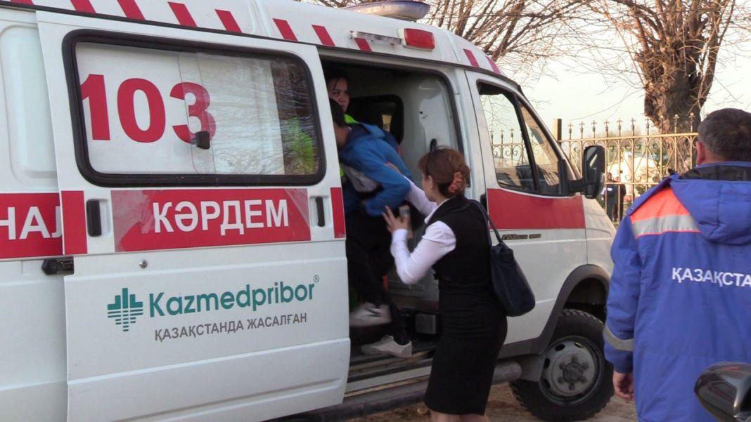 15 школьников отравились во время олимпиады в казахстанском университете 