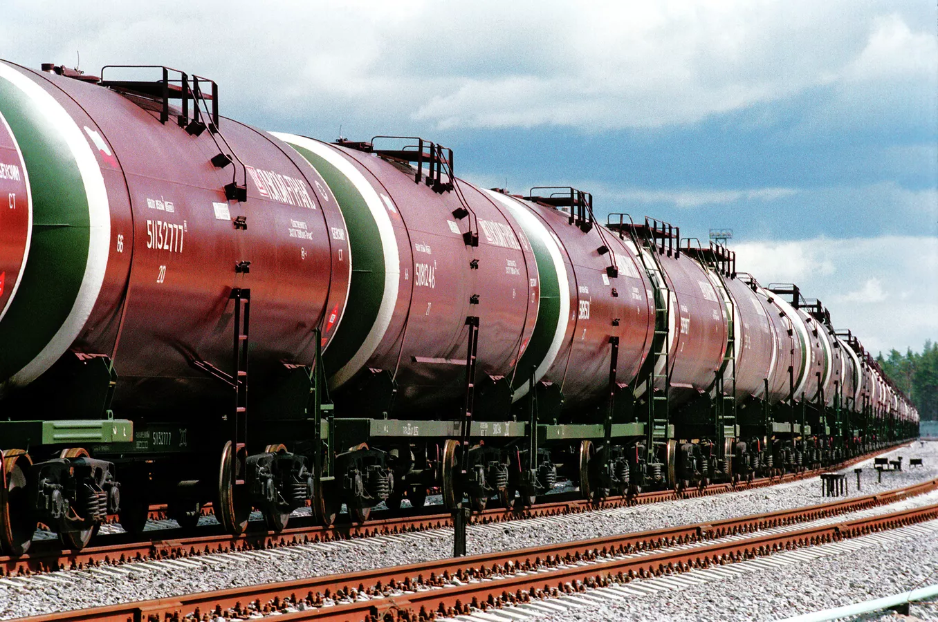 таджикистан нарастил объемы поставок нефтепродуктов из россии