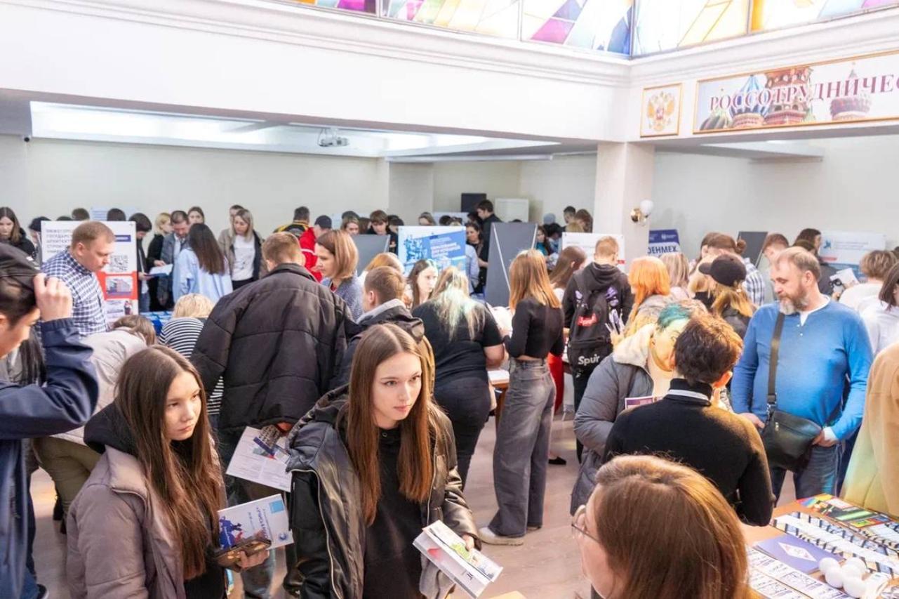 в астане открылась образовательная выставка «учись в россии»