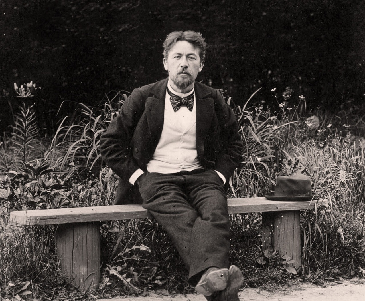 в самарканде отметили 165-летие со дня рождения антона чехова