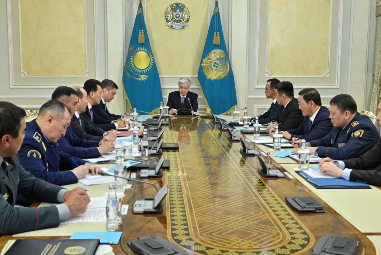 токаев потребовал усилить наказание за утечки данных: казахстан готовится к новой цифровой реальности