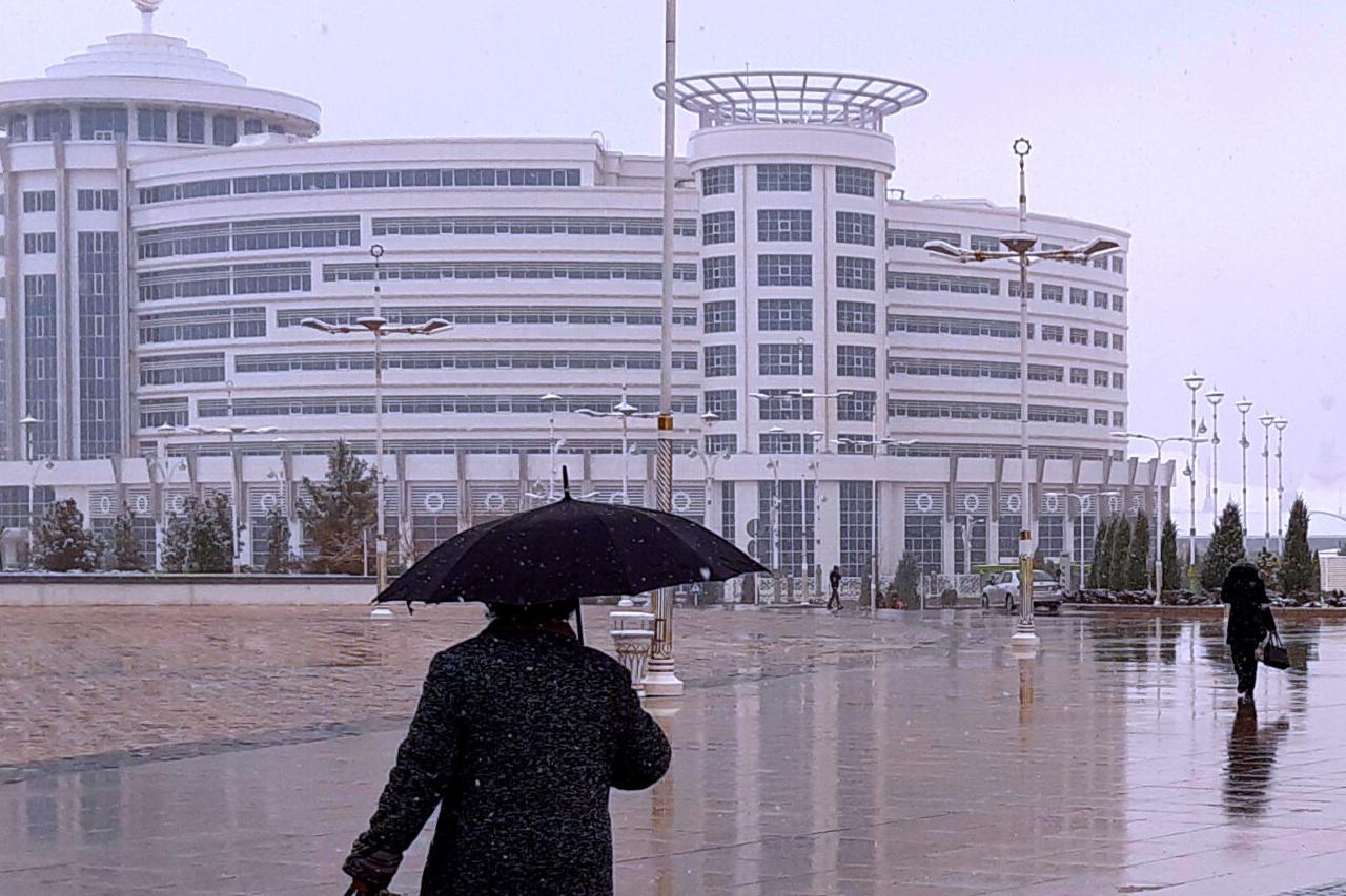 какая погода ожидается в центральной азии в пятницу, 11 апреля 2025