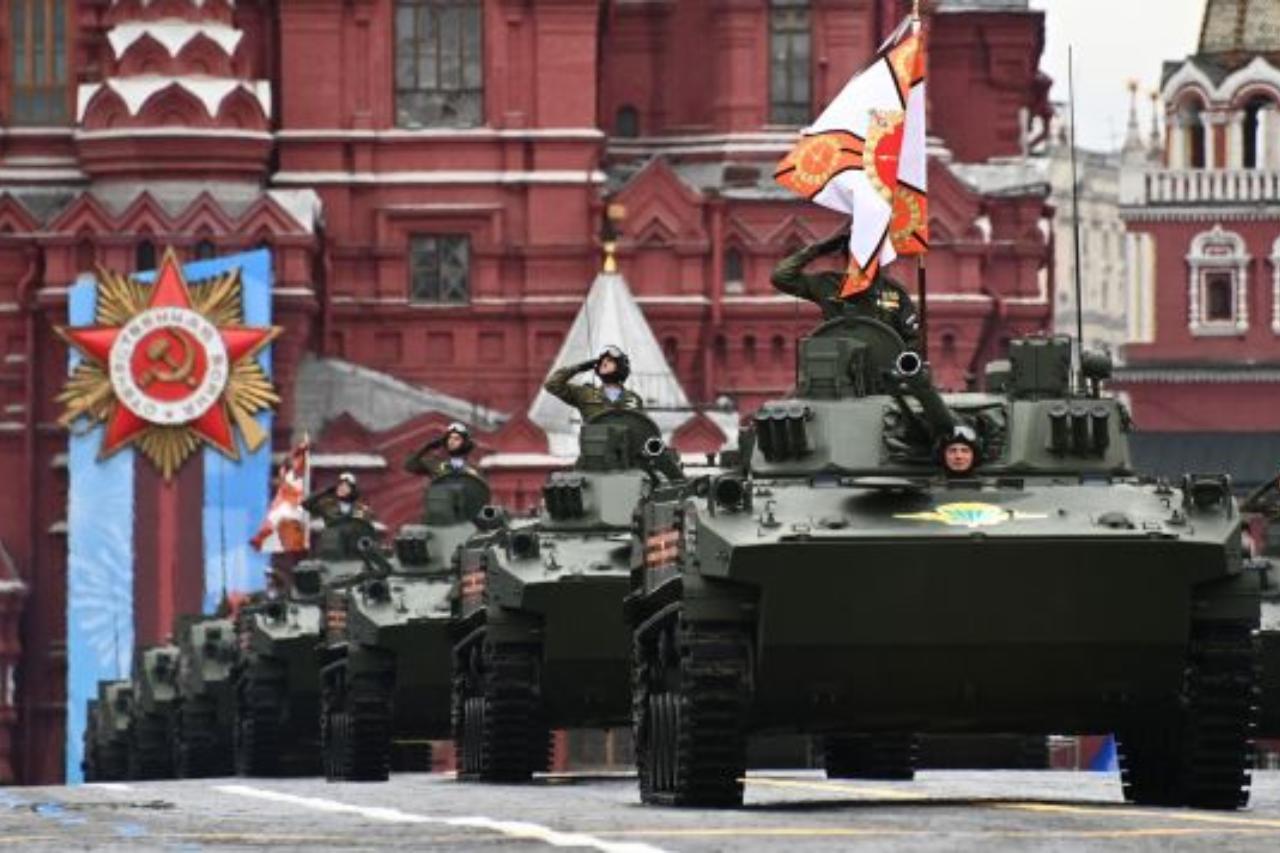 президент киргизии приедет на парад победы в москву 
