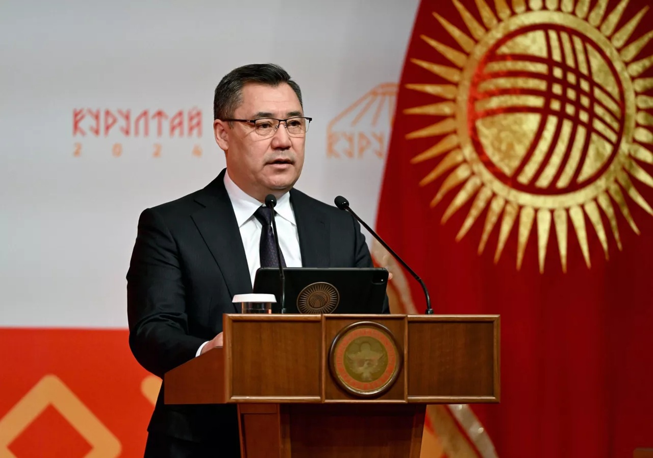 народный курултай в бишкеке: удвоение зарплат бюджетников и жёсткая борьба с насилием