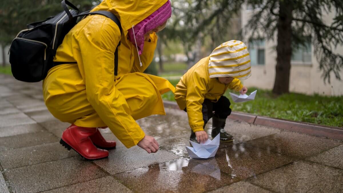 сильные дожди с градом обрушатся на казахстан: погода в пятницу, 23 августа 2024