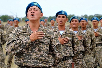 в казахстане свыше 900 офицеров запаса призовут на службу в армию в 2025 году (роды войск)