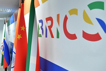 путин - такеру карлсону: страны брикс развиваются очень быстрыми темпами