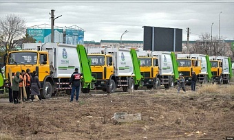 для коммунальщиков бишкека купили новые спецмашины