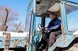 В Казахстане за тяжелый труд хотят к основному окладу платить еще один