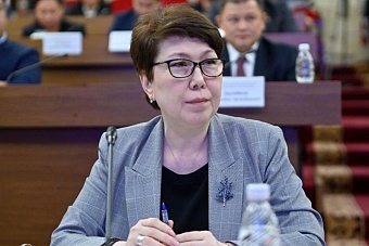 Гуля Кожокулова: «Я в парламенте Кыргызстана выступаю на русском языке в знак уважения к людям разных национальностей, проживающим в нашей стране, а их более восьмидесяти»