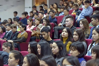 в казахстане ежегодно будут повышать стипендии студентам медицинских вузов