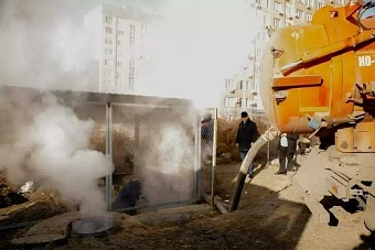 в казахстанском атырау из-за коммунальной аварии 87 домов остались без тепла