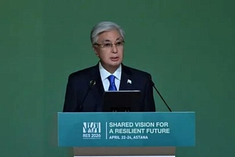 президент казахстана инициировал придание статуса национального русскому театру им. горького