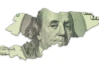 Доллары и евро под запрет: в Кыргызстане все сделки по купле-продаже имущества хотят перевести в безнал