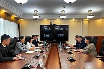 экологам узбекистана представили проект казахстана по озеленению дна арала 