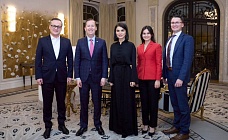 «Долларовая удавка»: Вашингтон делает ставку на захват Центральной Азии