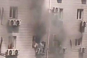 сми: в пожаре в больнице пекина эвакуировано более 70 пациентов, погиб 21 человек