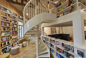 президент узбекистана открыл детскую библиотеку, отреставрированную по проекту петербургских архитекторов