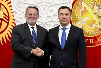 Президент Кыргызстана и сенатор из США обсудили расширение партнерства между странами