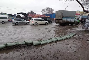 депутат жогорку кенеша потребовал наказать виновных в подтоплении улиц бишкека