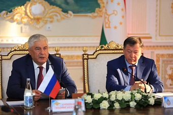 главы мвд россии и таджикистана обсудили проблемы трудовых мигрантов