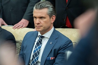 министр войны сша призвал «сокрушить зубы безбожников» и назвал конфликт с ираном божественной миссией