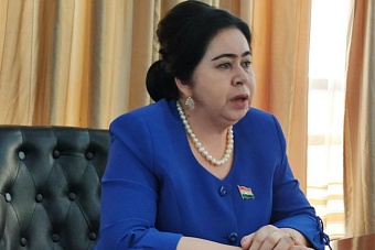 Таджикские женщины уезжают из страны, устав ждать мужей