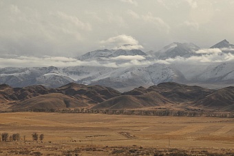 теплая осенняя погода ожидается в центральной азии в среду, 29 октября 2025 года