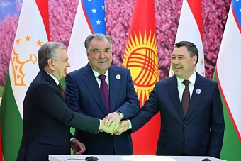 мирзиёев: между таджикистаном, кыргызстаном и узбекистаном увеличится количество прямых авиарейсов