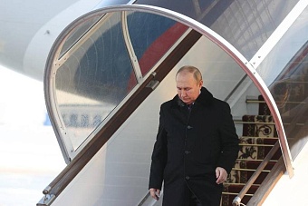 владимир путин прилетел в минск на саммит одкб