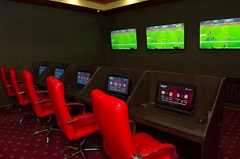 из сербии  в казахстан экстрадировали подозреваемого в организации незаконных азартных игр