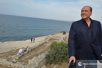 ввс:  сильвио берлускони удавалось совмещать большой бизнес и политическую карьеру